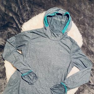 NIKE women’s running top